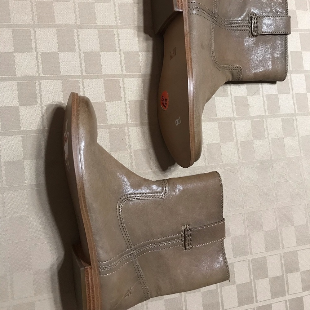 EUC Frye Boots Ankle Low Sand Tan 3/4” Heel